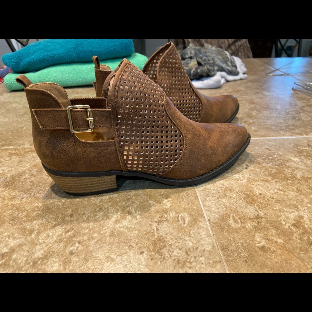 Cognac Booties for the Mint Julep